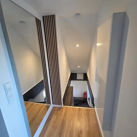 Moderne Dachgeschosswohnung Am Wald * Grossnaundorf