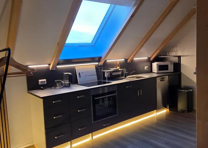 Moderne Dachgeschosswohnung Am Wald * Grossnaundorf