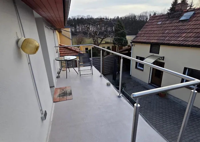 Moderne Dachgeschosswohnung Am Wald