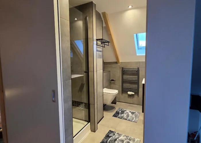 Moderne Dachgeschosswohnung Am Wald Grossnaundorf